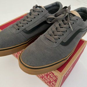 VANS Ward Gray Suede with gum sole sneaker skate shoe men's size 11